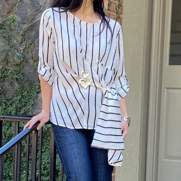 Tops - ✨PARIS✨Beautiful Striped Side tie tunic blouse